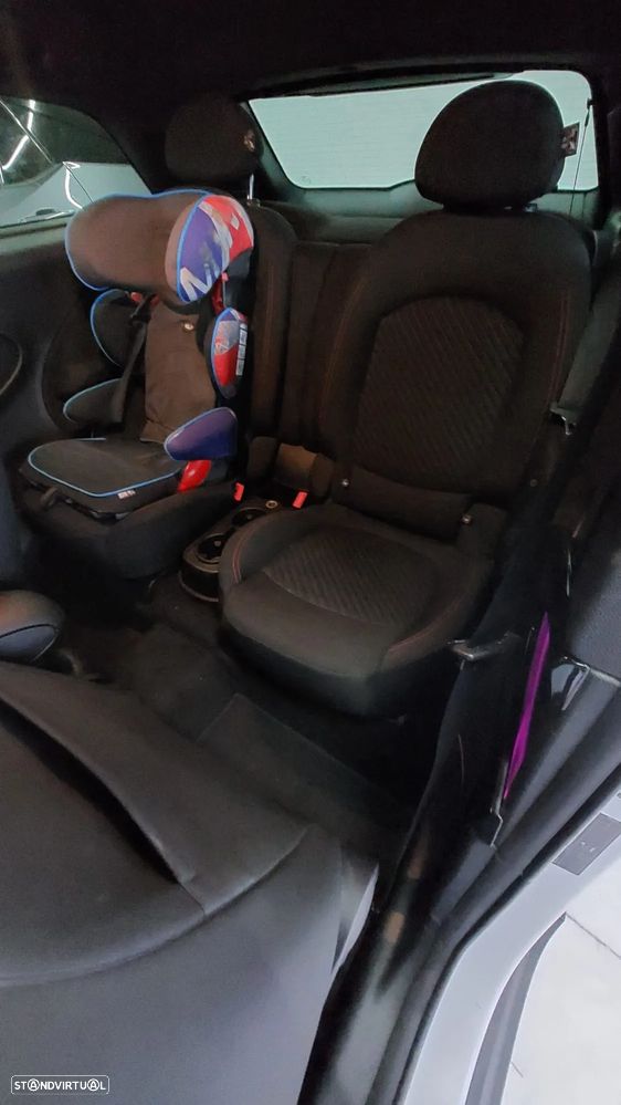 MINI Paceman Cooper D - 11