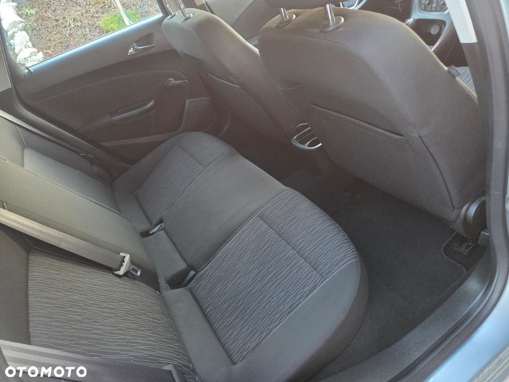 Opel Astra 1.4 T Active - 24