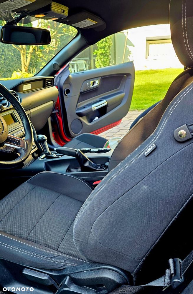 Ford Mustang 3.7 V6 - 21