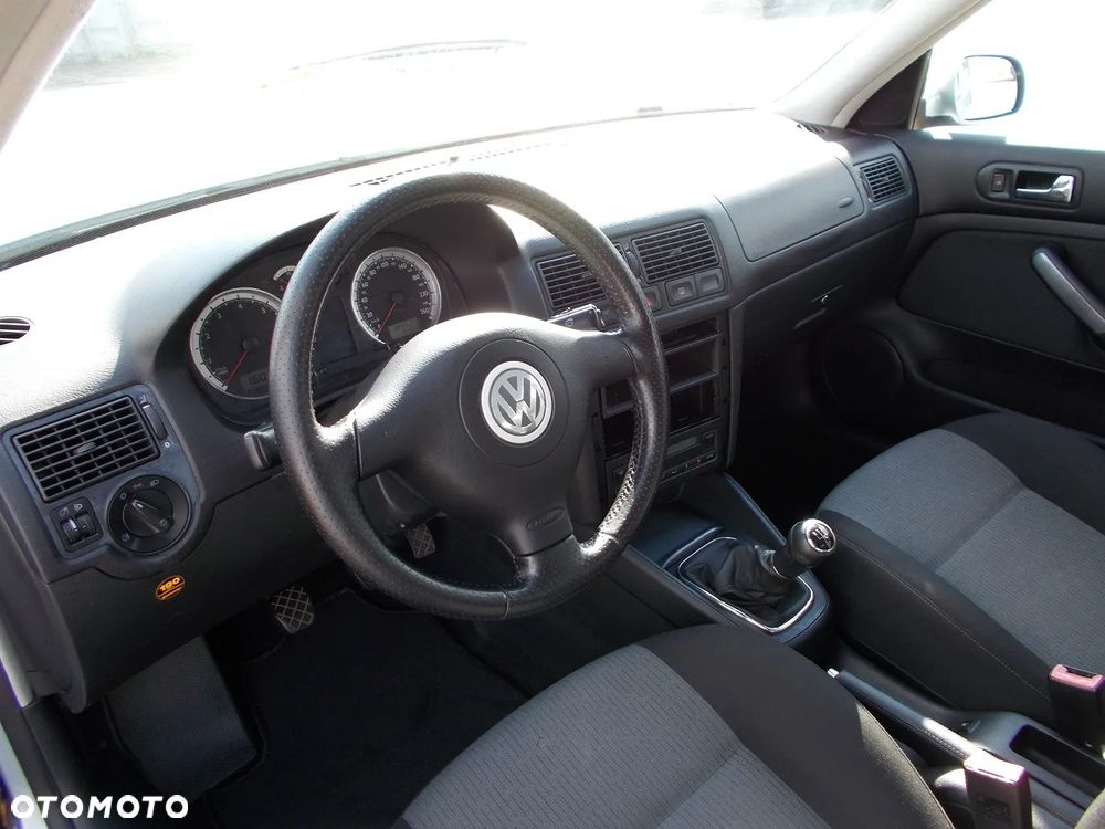 Volkswagen Golf Variant 1.6 Pacific - 19