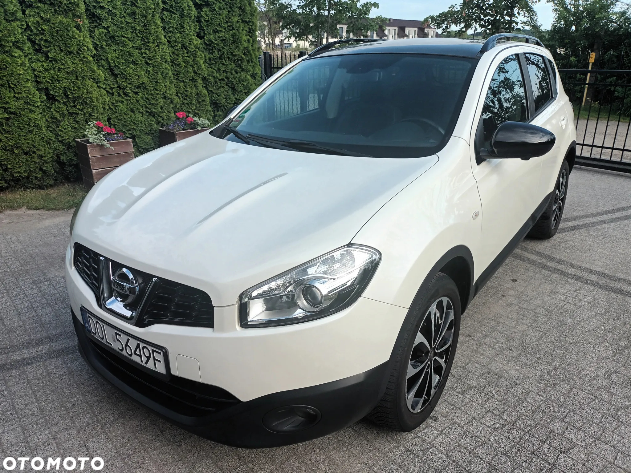 Nissan Qashqai - 2