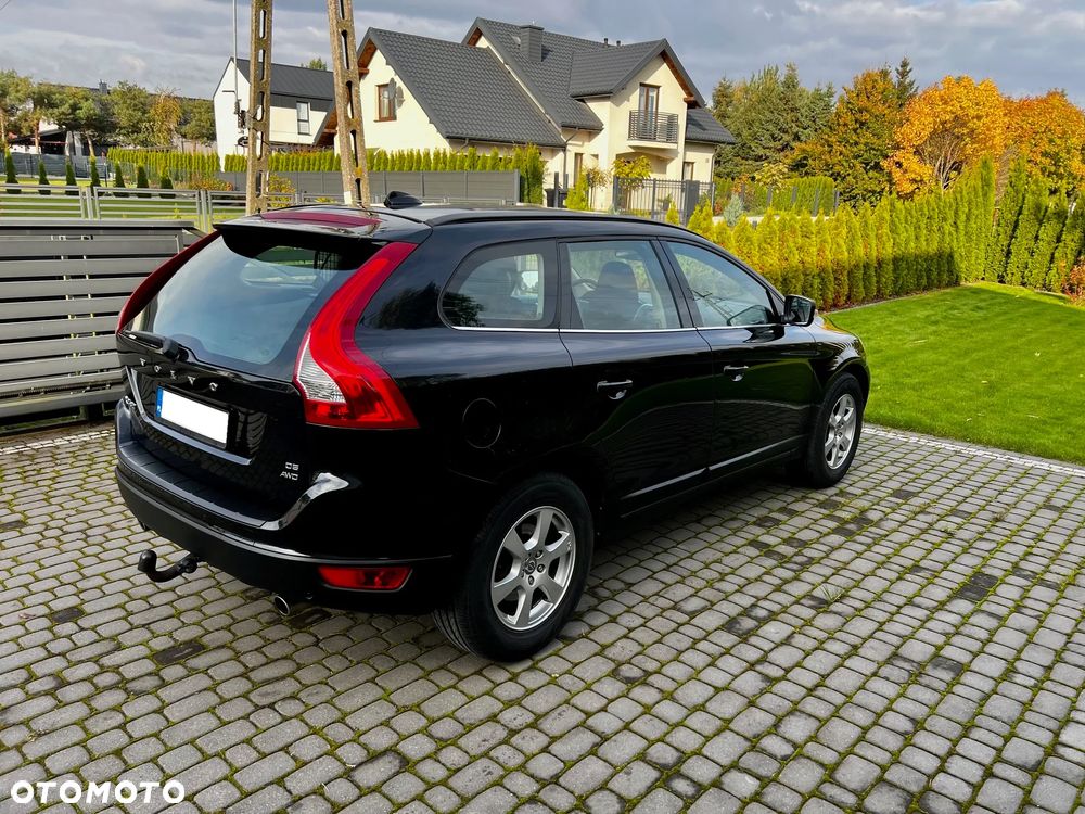 Volvo XC 60 D5 AWD - 6