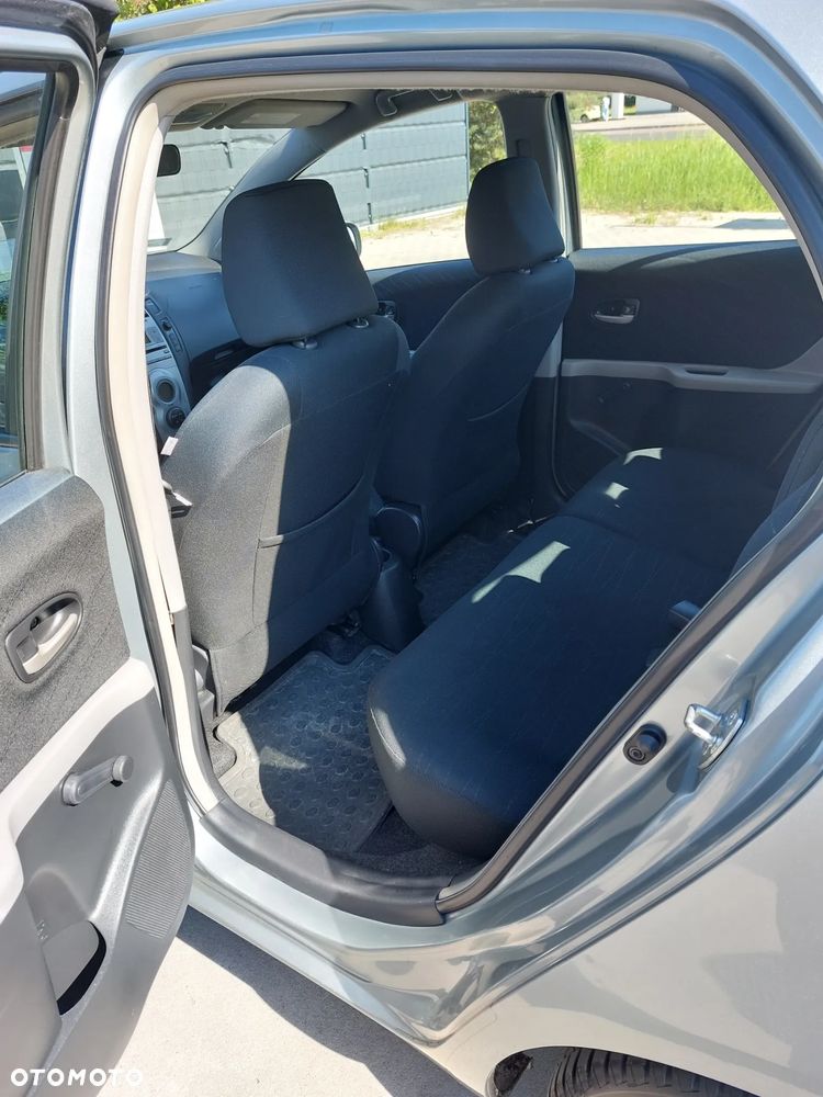 Toyota Yaris 1.3 Luna Gold - 6