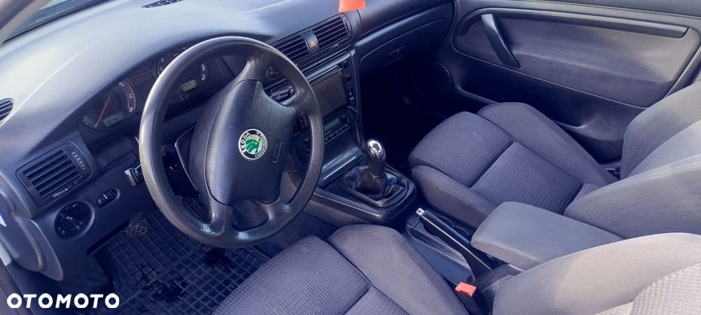 Skoda Superb 1.8T Comfort - 10