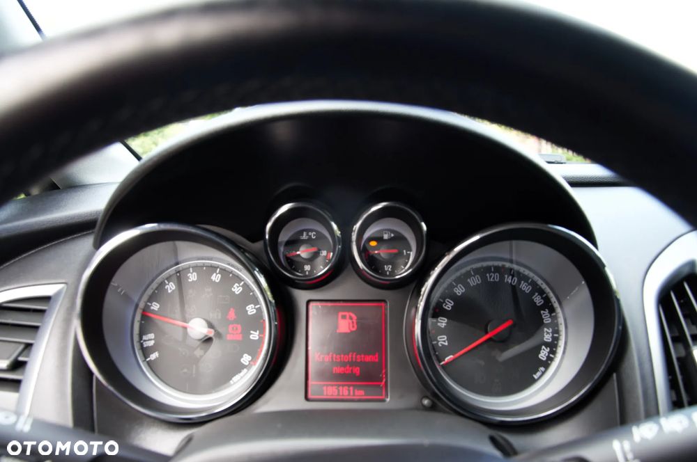 Opel Astra 1.4 Turbo ecoFLEX Start/Stop 150 Jahre - 32