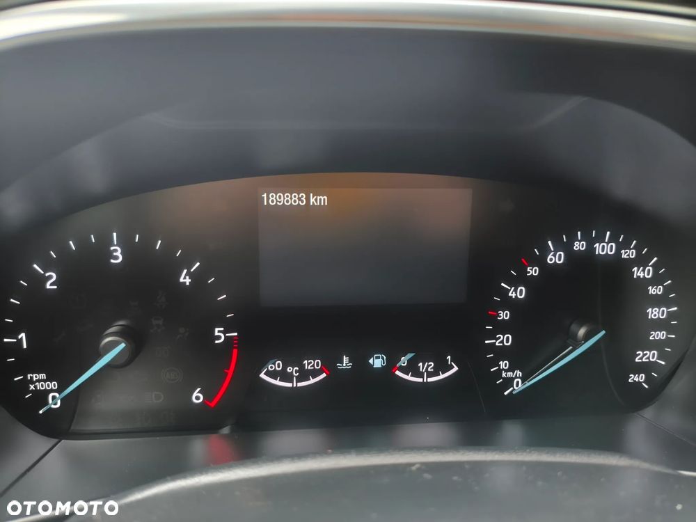 Ford Focus 1.5 EcoBlue Start-Stopp-System TITANIUM X - 12
