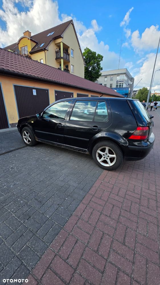 Volkswagen Golf - 3