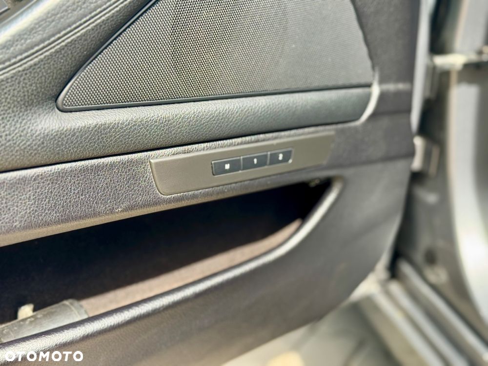 BMW Seria 5 - 16