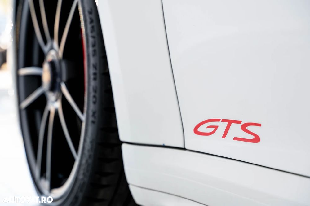 PORSCHE 911 2024 — imagine 14