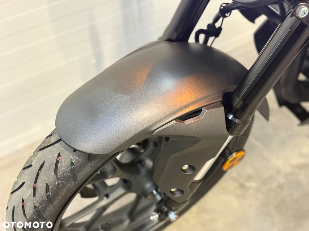 Honda CB - 23