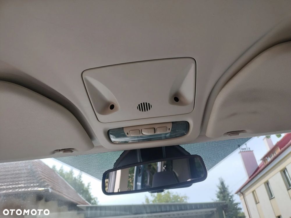 Ford Tourneo Courier 1.0 EcoBoost Trend - 9