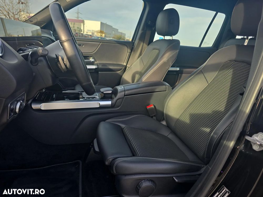 Mercedes-Benz GLB - 11