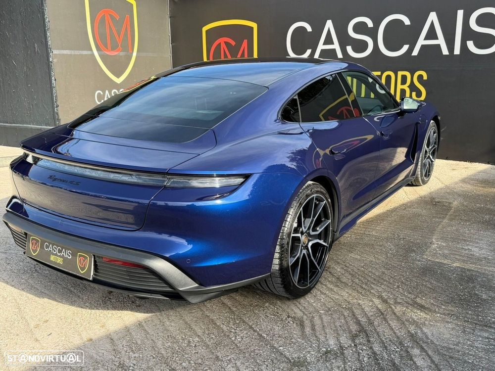 Porsche Taycan 4S - 18