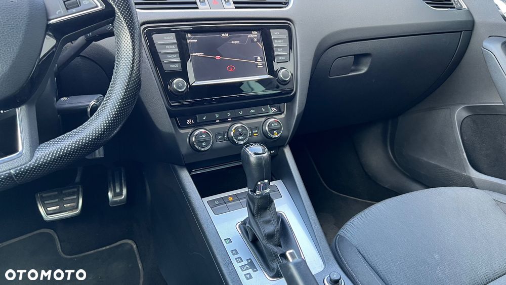 Skoda Octavia 1.8 TSI Elegance DSG - 6