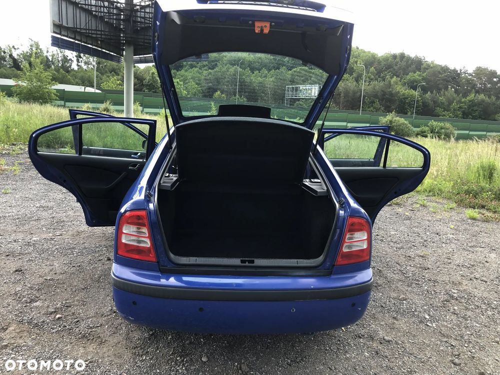 Skoda Octavia 1.6 Tour Classic - 14