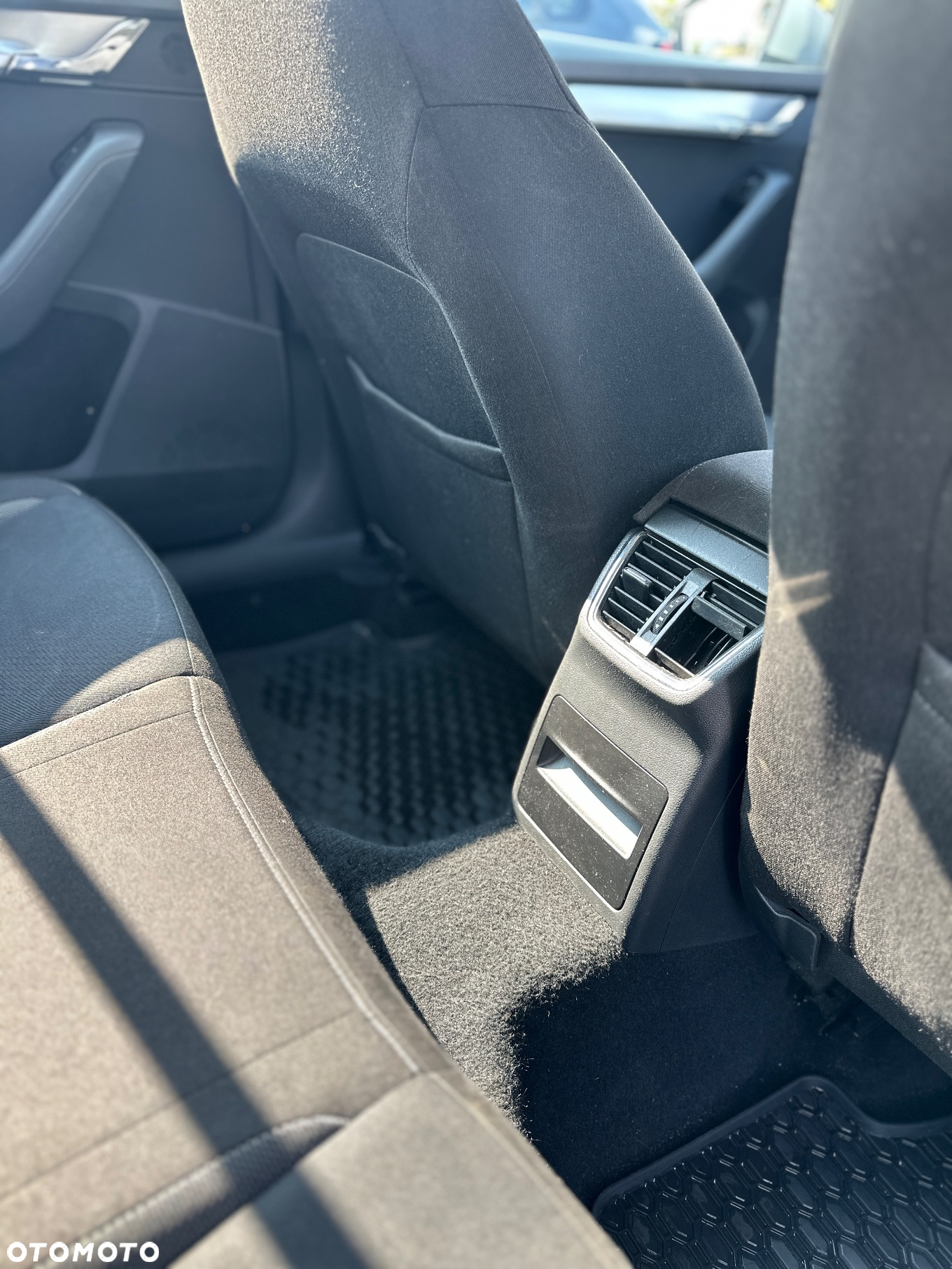 Skoda Octavia 1.6 TDI Ambition DSG - 23