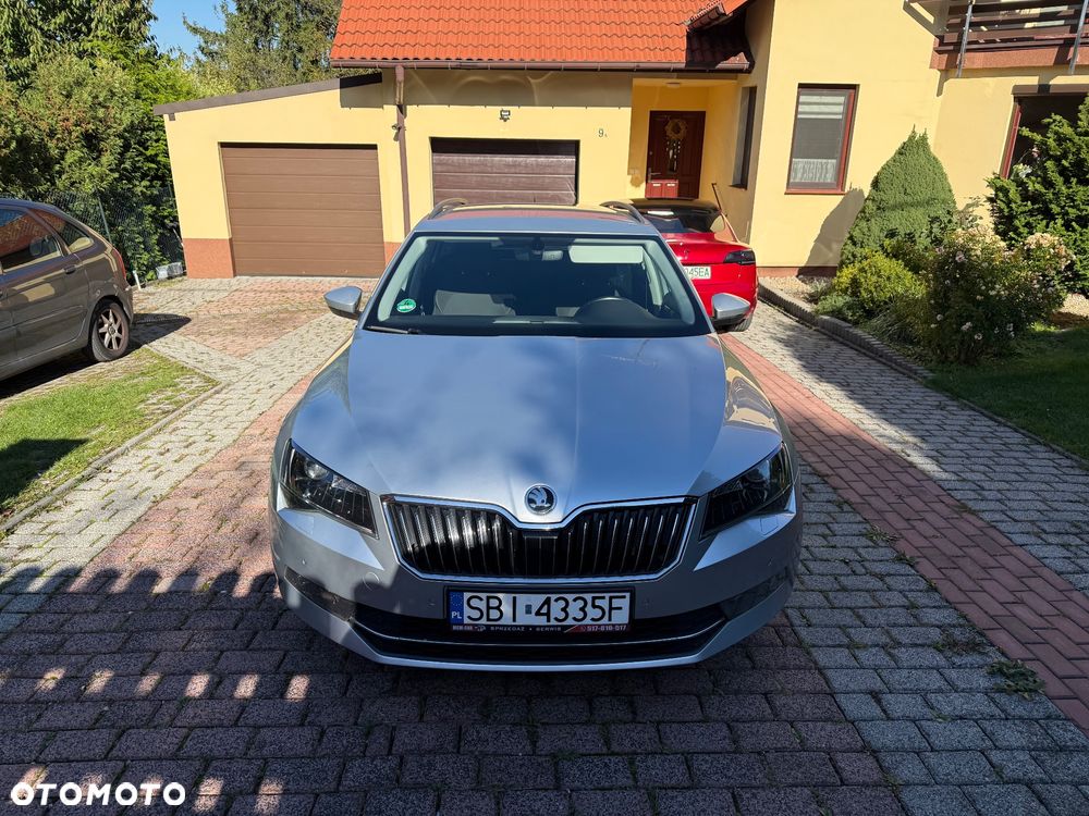 Skoda Superb Combi 2.0 TDI Ambition - 3