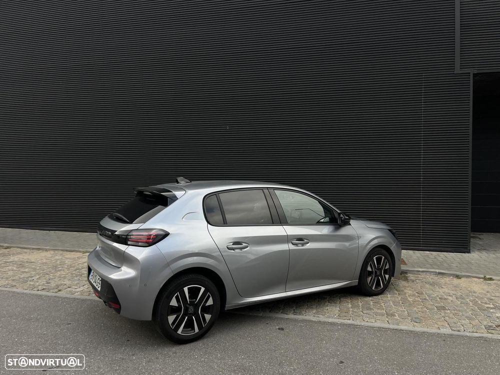Peugeot 208 1.2 PureTech Allure - 26