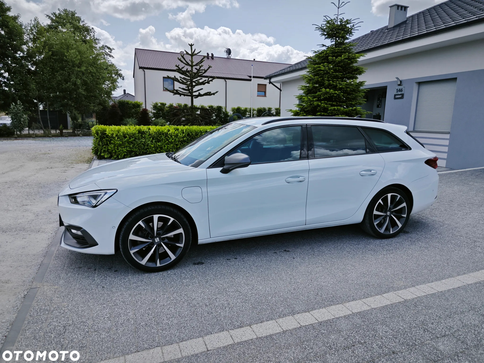 Seat Leon Sportstourer 1.4 e-Hybrid DSG FR - 2