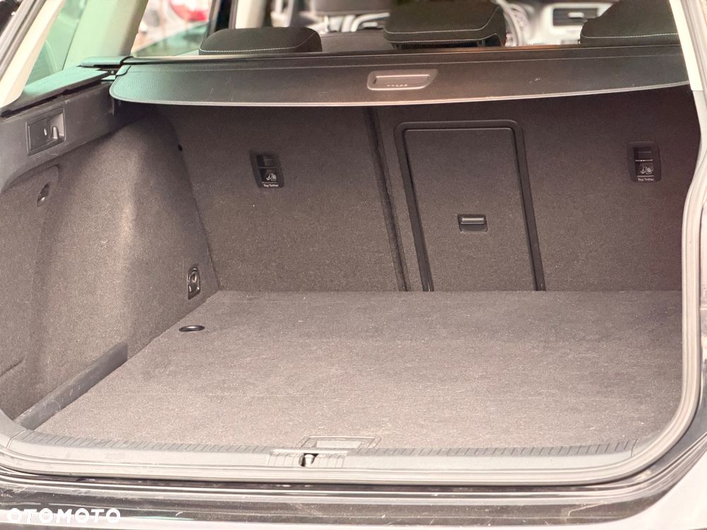 Volkswagen Golf 1.6 TDI BMT Comfortline - 23