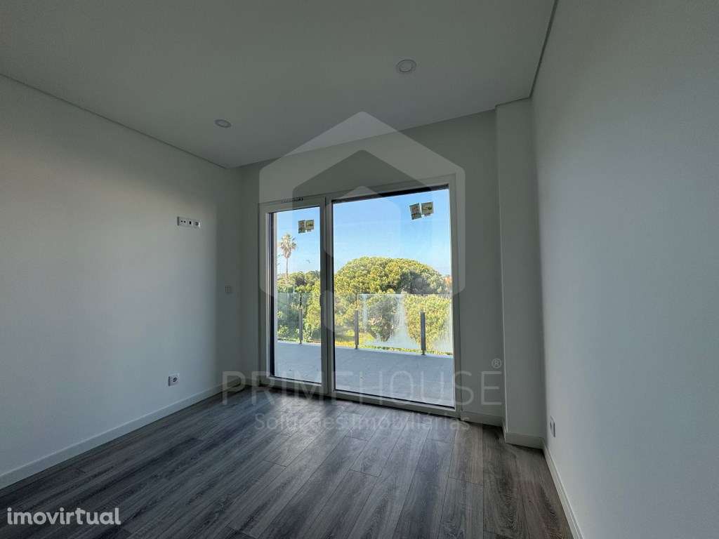 Apartamento T2 - com Varanda e churrasqueira - Quinta de Santa Teresa - Grande imagem: 5/13