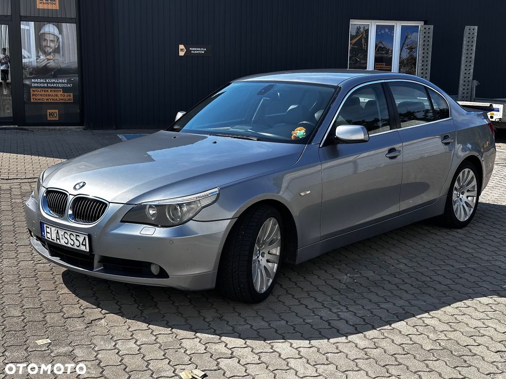 BMW Seria 5 525i - 2