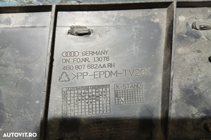 Grila proiector dreapta 4B0807682AA 4B0807682AA Audi A6 4B/C5 [faceli - 4