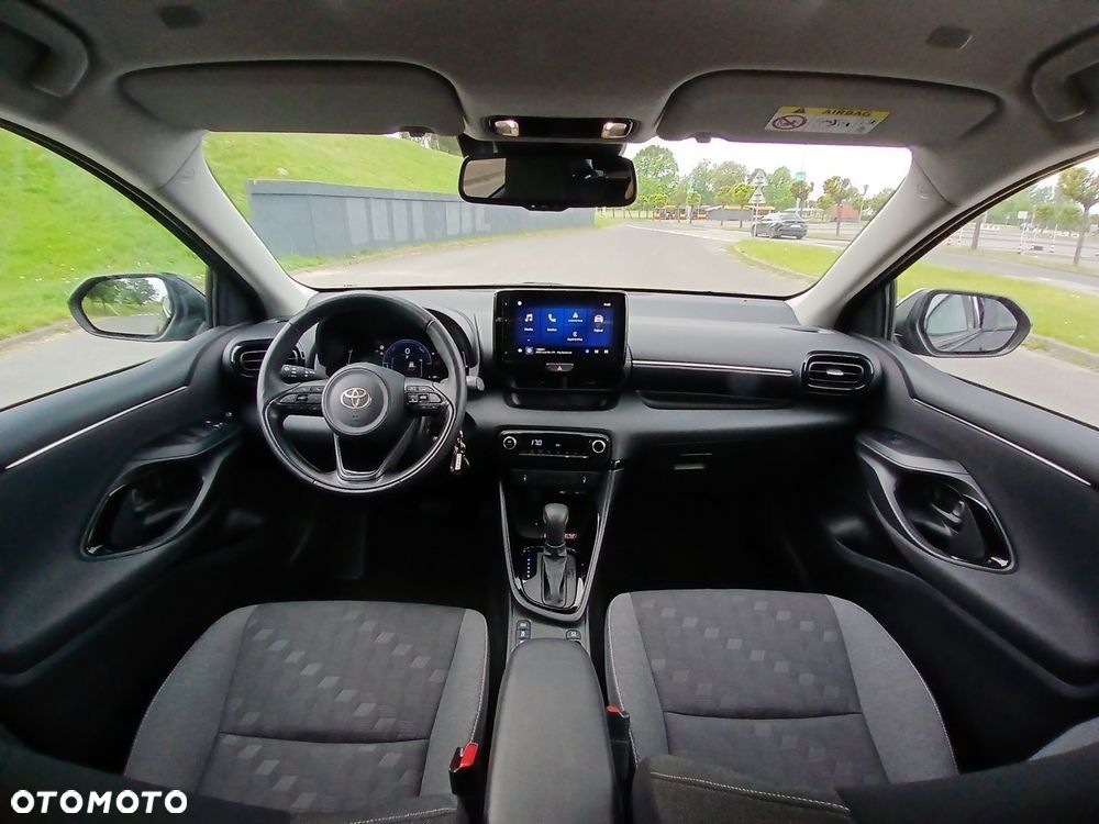 Toyota Yaris Hybrid 1.5 Style - 22