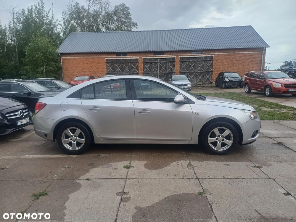 Chevrolet Cruze - 2