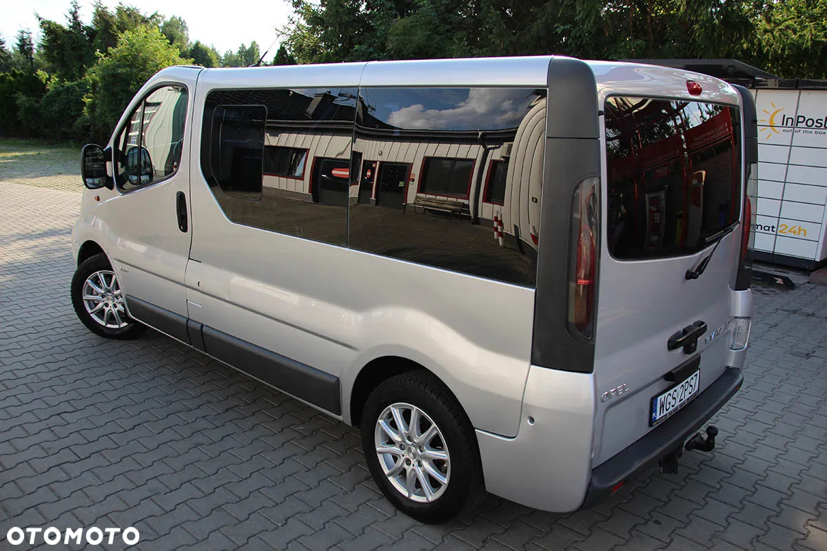 Opel Vivaro DTI Tour - 9