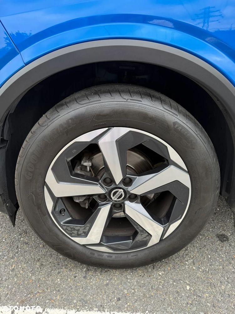 Nissan Qashqai 1.3 DIG-T MHEV Premiere Edition Xtronic - 26
