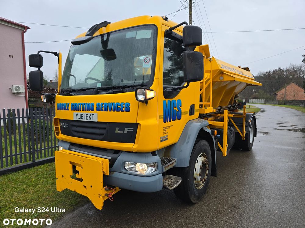 DAF LF 55 220 pługopiaskarka duże kola komunalny wywrotka hakowiec bramowiec - 7