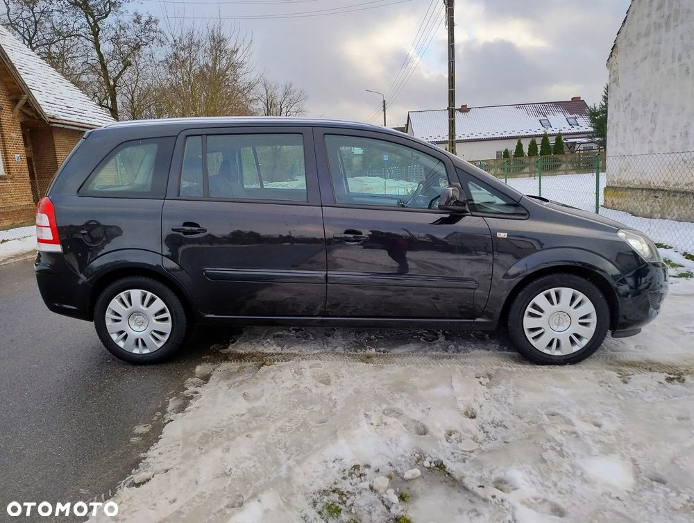 Opel Zafira 1.6 ecoFLEX Family - 19