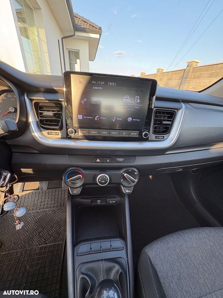 Kia Stonic 1.2 MPI 5MT Urban - 7