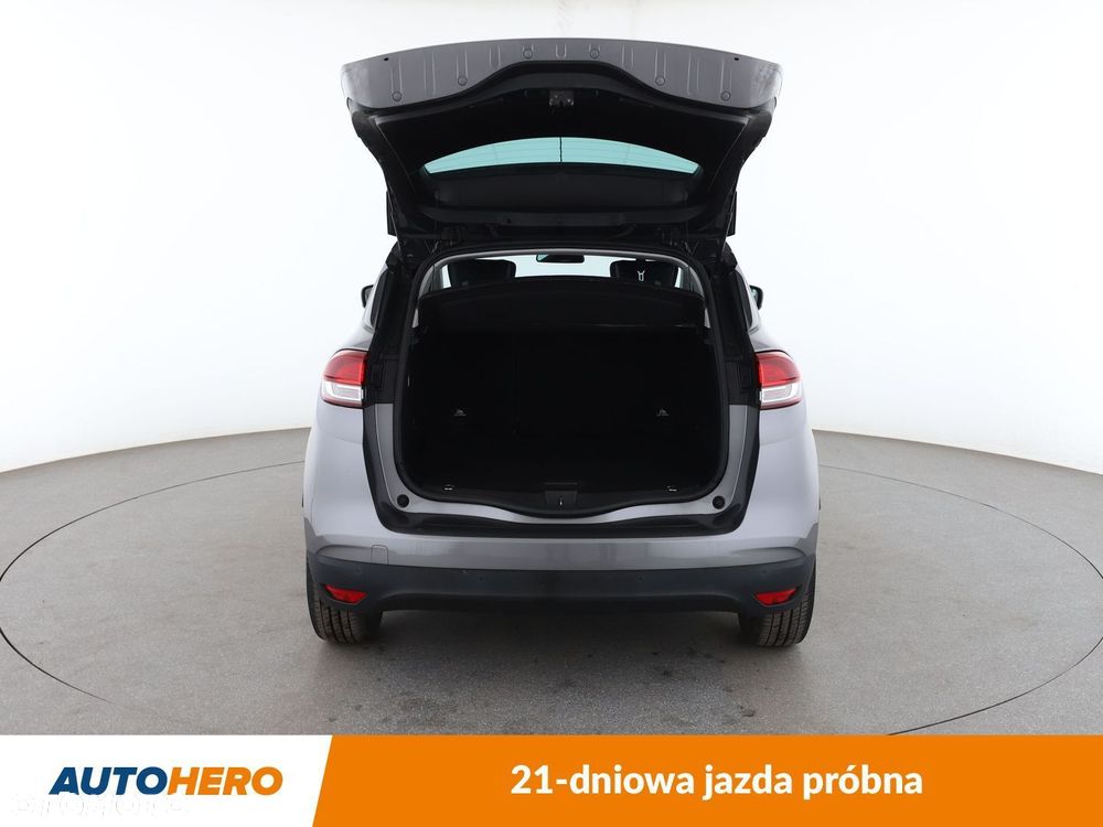 Renault Scenic - 17