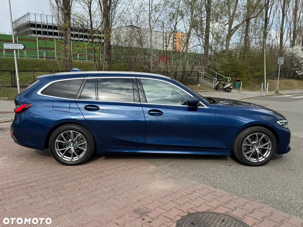 BMW Seria 3 320d Luxury Line sport - 18