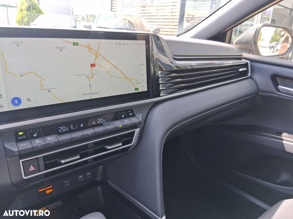 Toyota Camry - 14