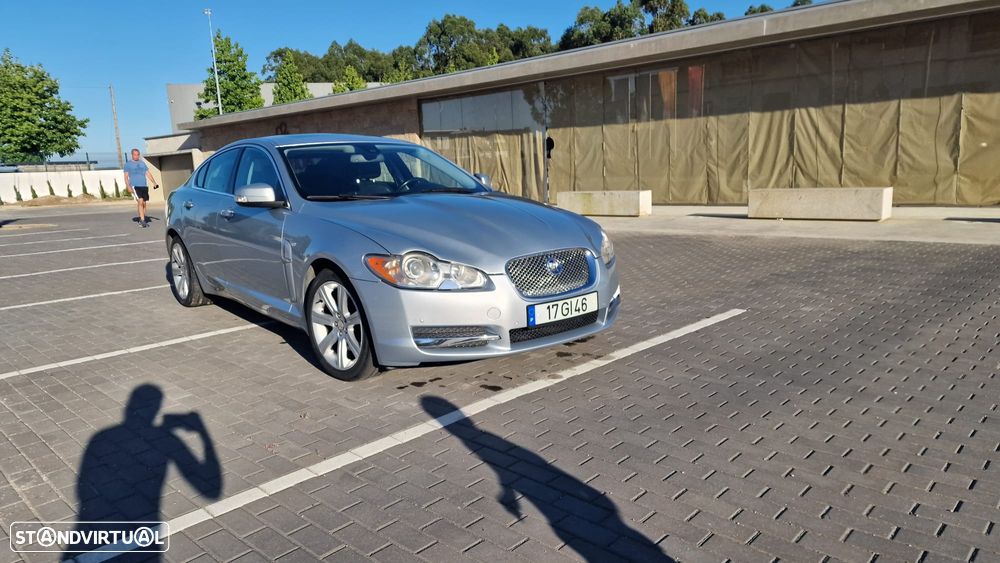 Jaguar XF 2.7 D V6 Premium Luxury - 8