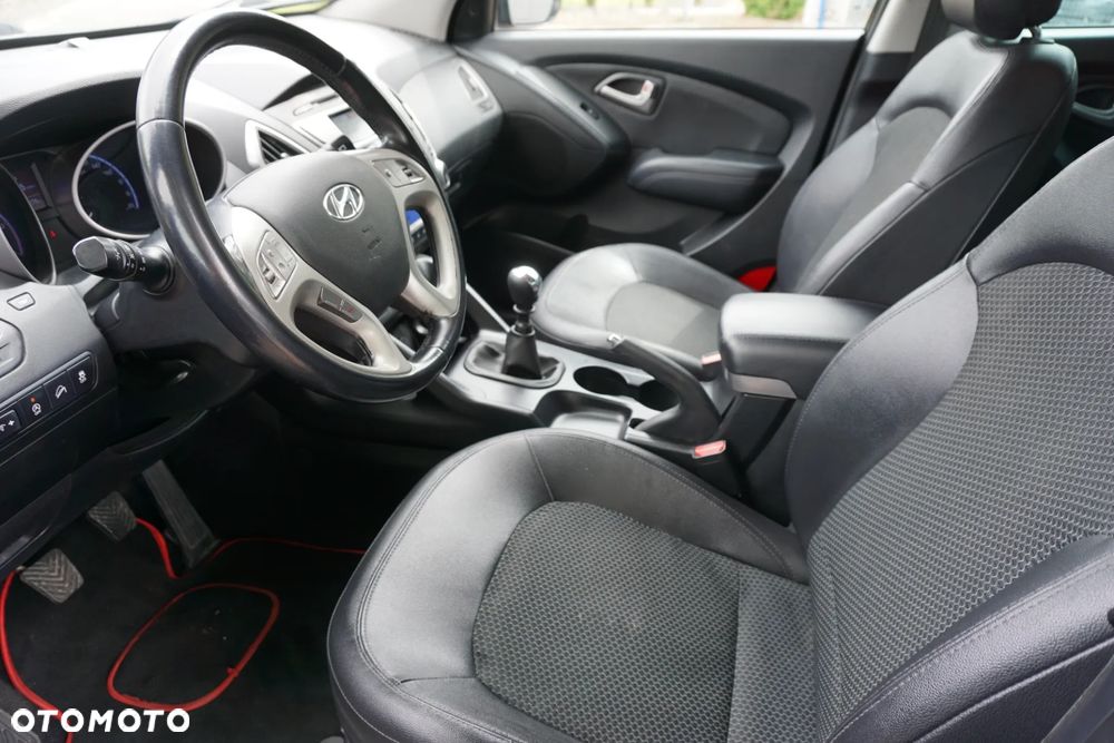 Hyundai ix35 1.7 CRDi Premium 2WD - 8