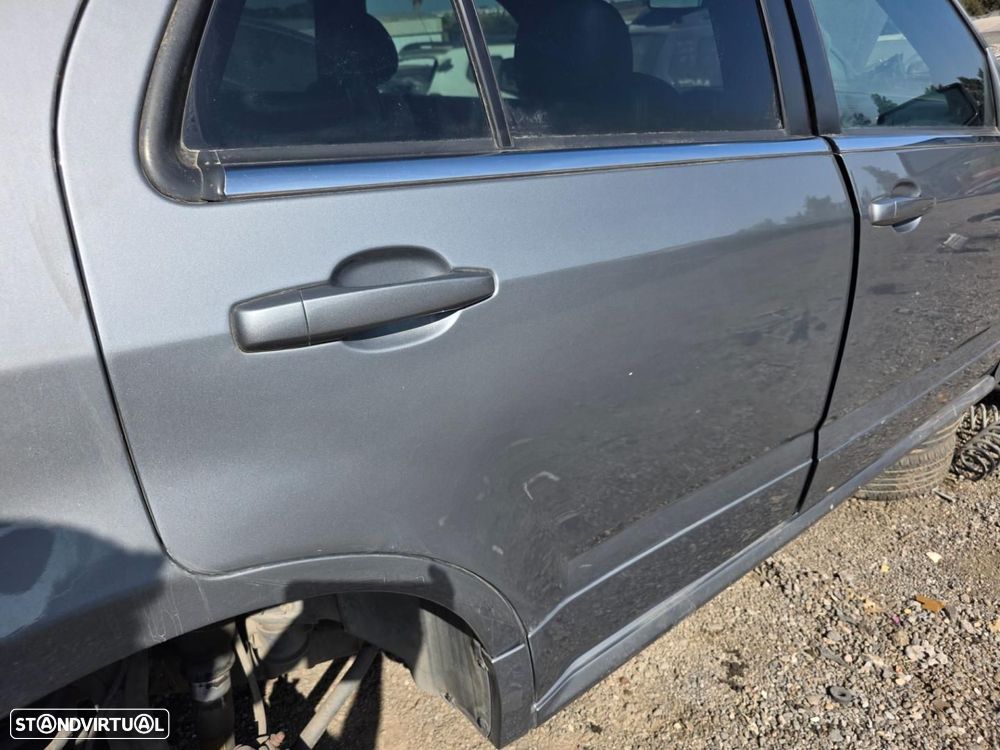 PORTA TRASEIRA DIREITA CADILLAC SRX - 1