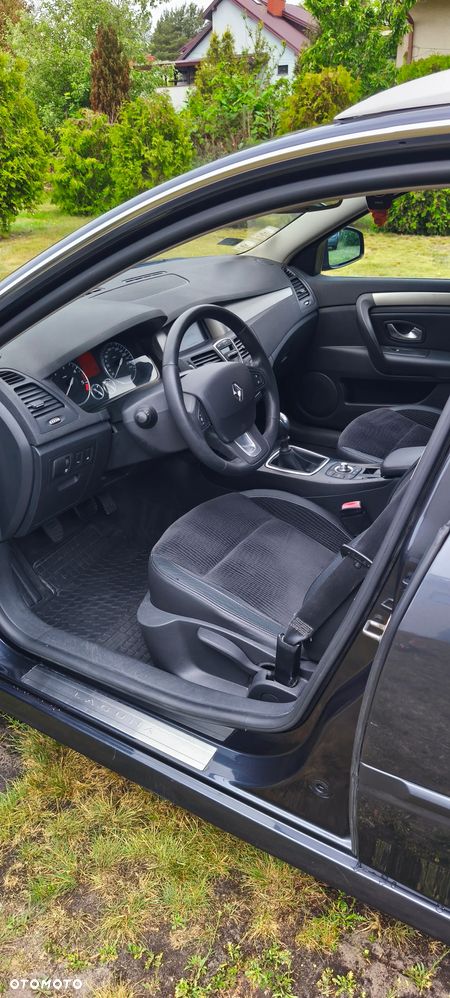 Renault Laguna 2.0 DCi Dynamique - 8