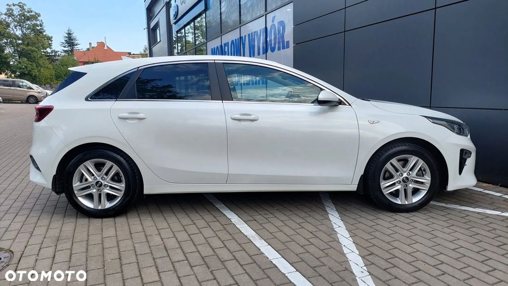 Kia Ceed 1.5 T-GDI M - 34
