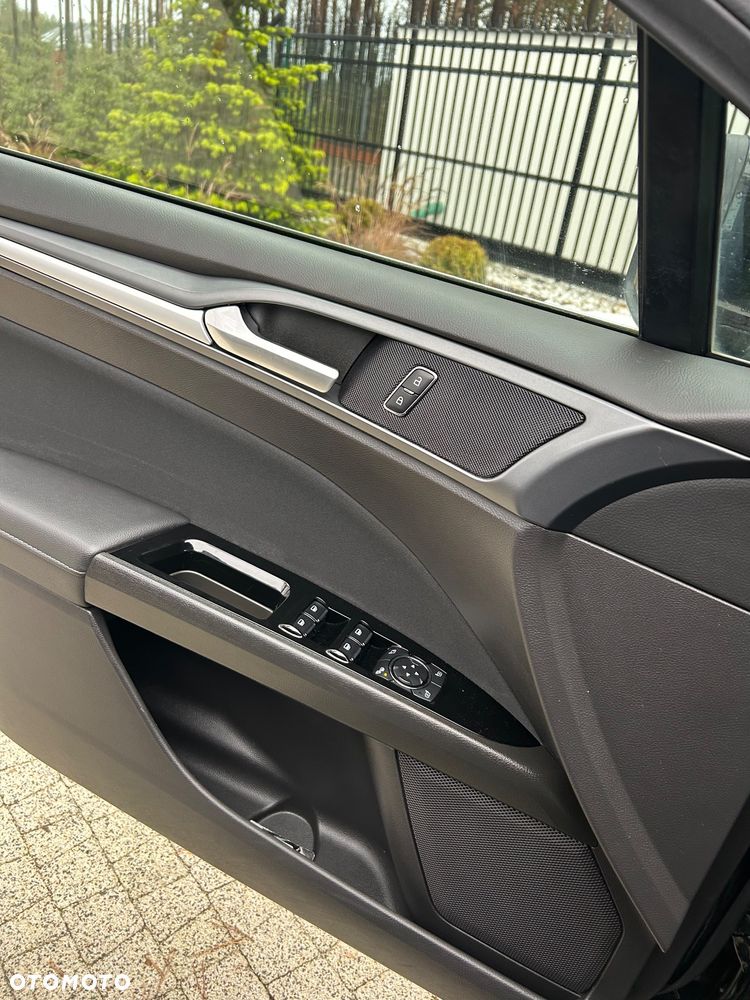 Ford Mondeo SW - 23