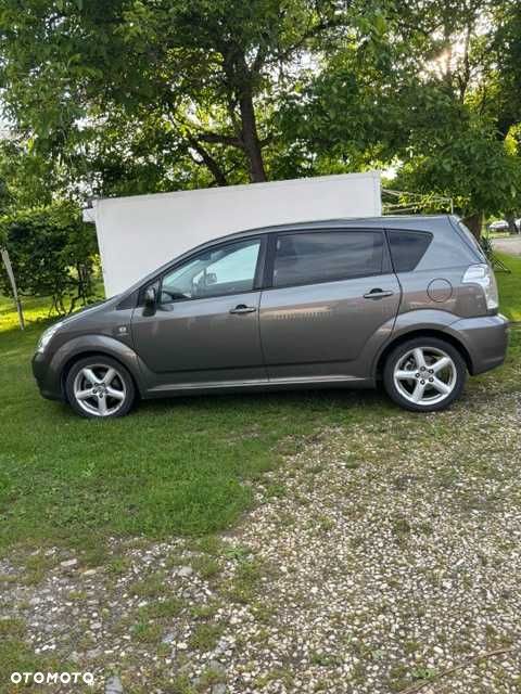 Toyota Corolla Verso - 1