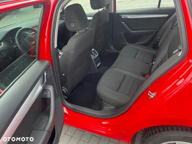 Skoda Octavia 2.0 TDI Drive DSG - 6