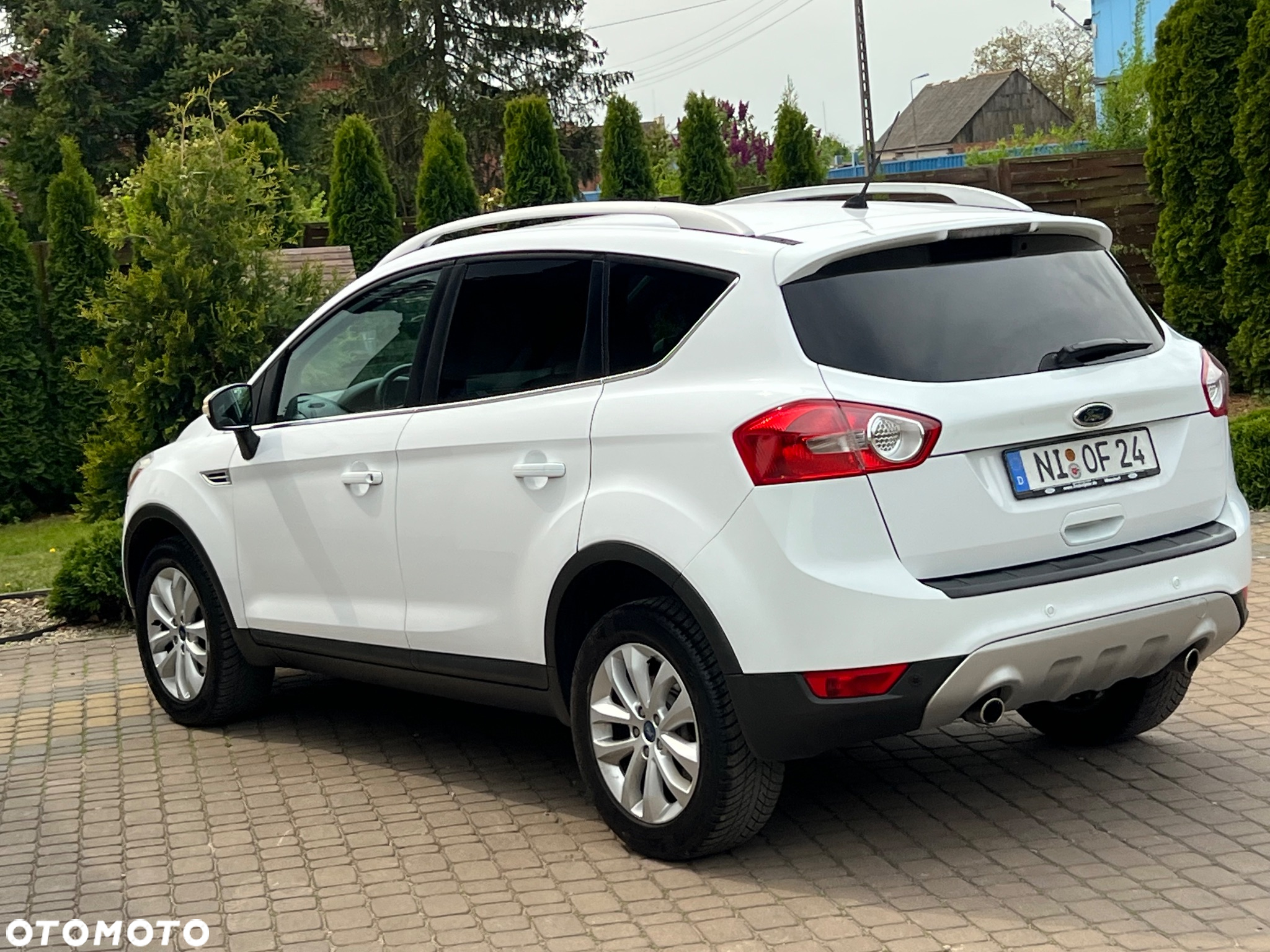 Ford Kuga 2.0 TDCi FWD Titanium - 9