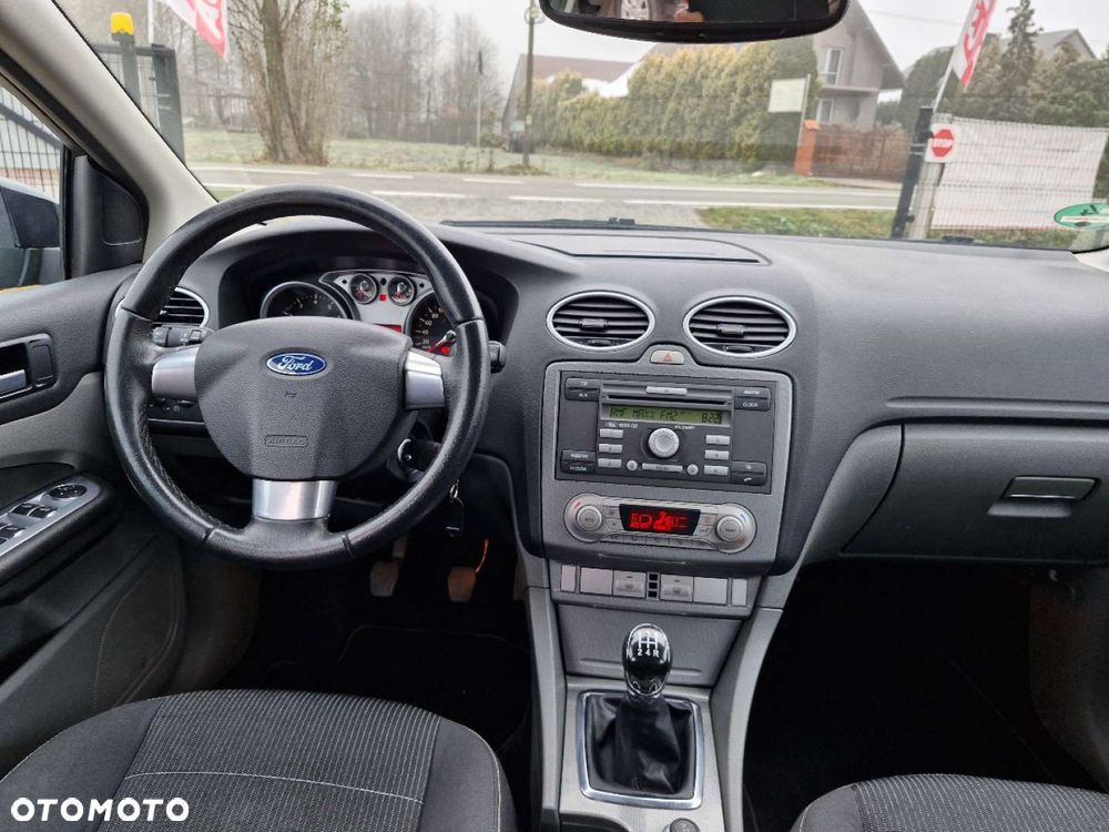 Ford Focus - 25