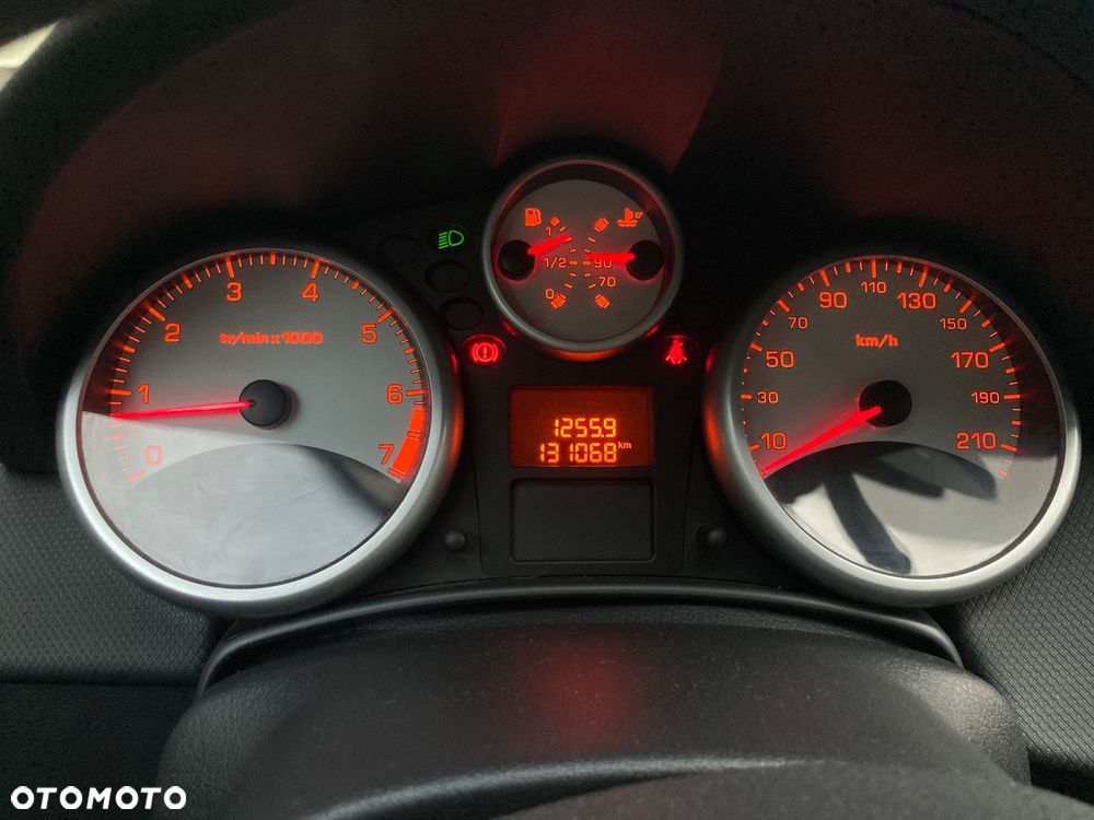 Peugeot 207 - 7