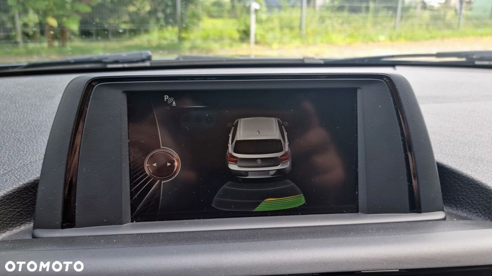 BMW Seria 1 118i Sport Line - 15
