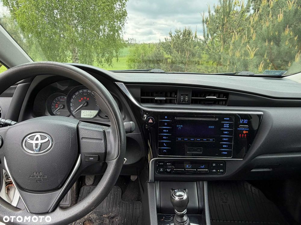 Toyota Auris - 5